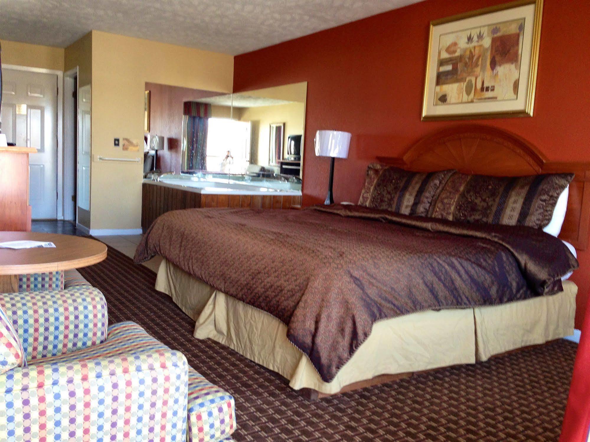 Econo Lodge Sevierville-Pigeon Forge On The River Exterior foto